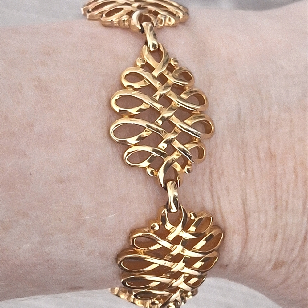 Vintage Gold Tone Bracelet